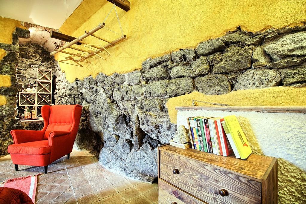 La Tavernetta Santa Venerina Extérieur photo